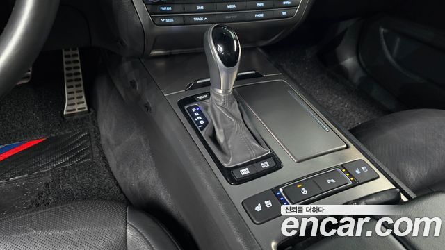 Hyundai Genesis 2016 thumb 10