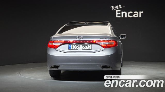 Hyundai Grandeur 2011 thumb 5