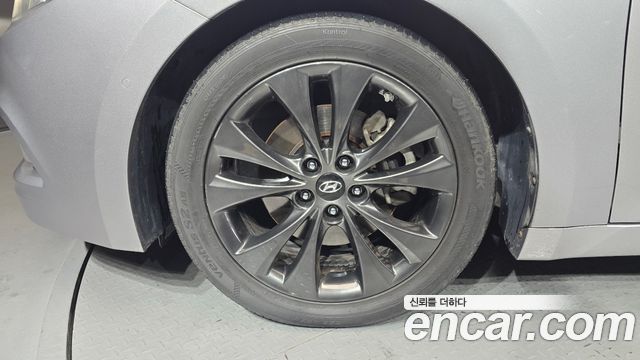 Hyundai Grandeur 2011 thumb 6