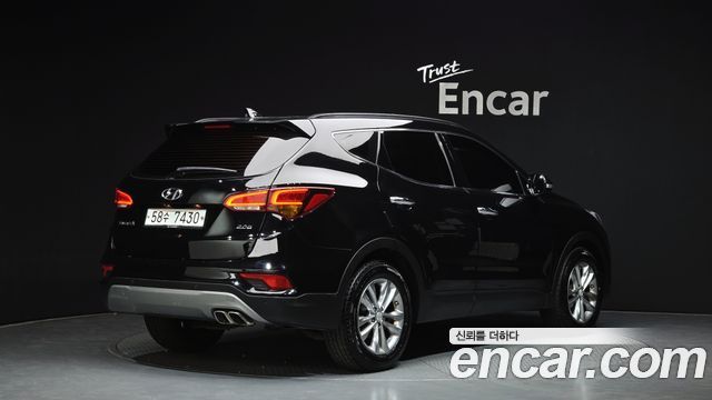 Hyundai Santa Fe 2017 thumb 3