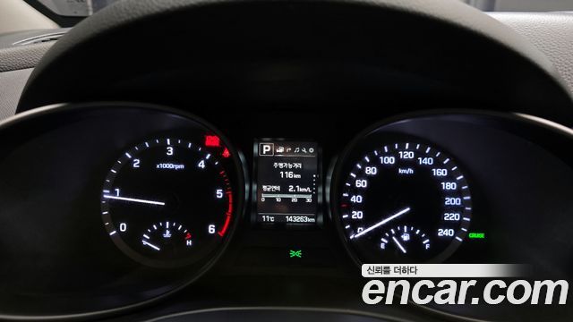 Hyundai Santa Fe 2017 thumb 9
