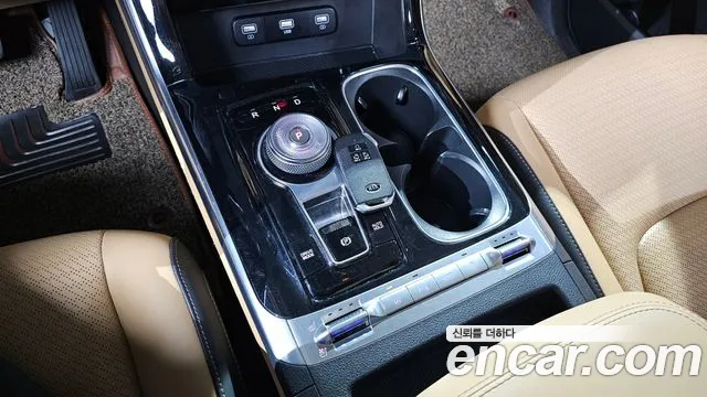 Kia Carnival 2020 thumb 2