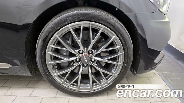 Genesis G80 2019 thumb 6