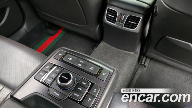 Genesis G80 2019 thumb 11