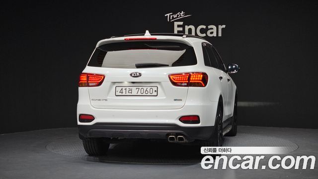 Kia Sorento 2017 thumb 5