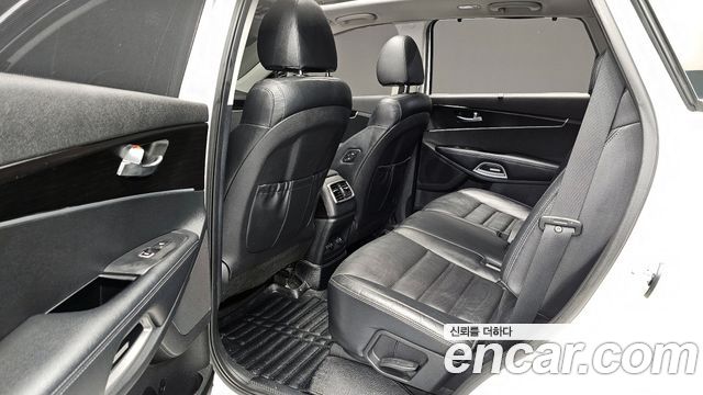 Kia Sorento 2017 thumb 10