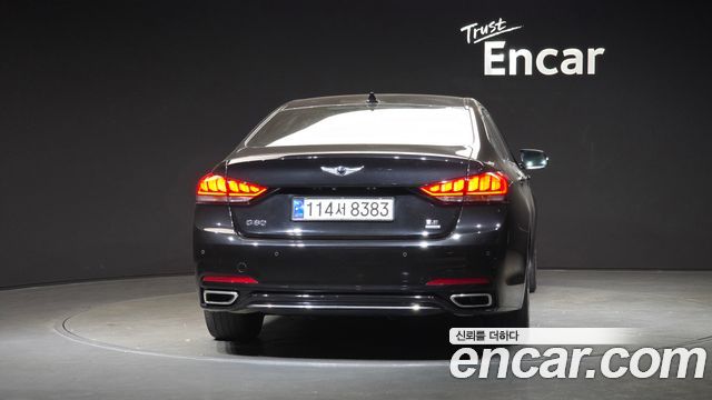 Genesis G80 2018 thumb 5