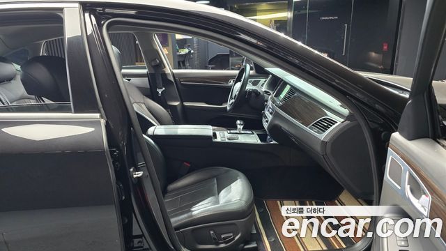 Genesis G80 2018 thumb 11