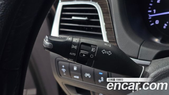 Genesis G80 2018 thumb 12