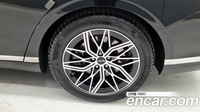 Genesis G90 2022 thumb 6
