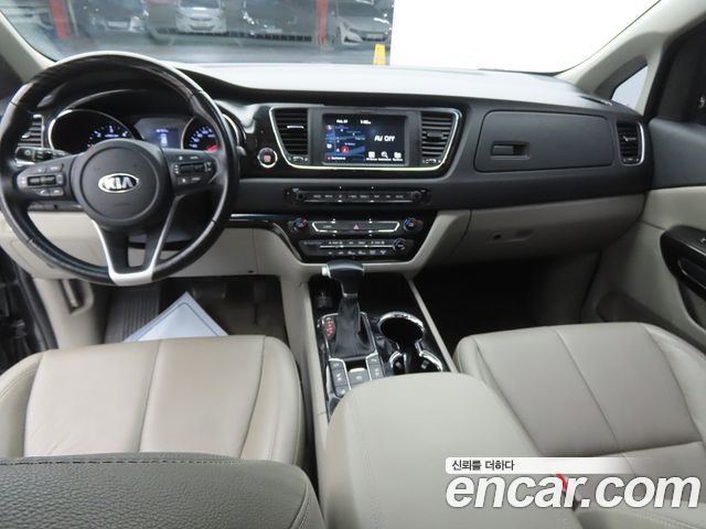 Kia Carnival 2019 thumb 7