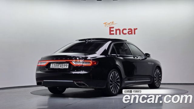 Lincoln Continental 2020 thumb 4