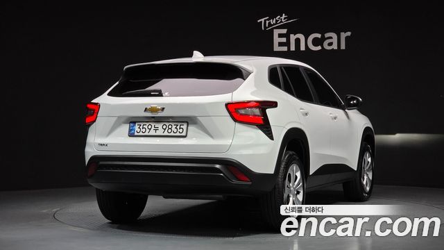 Chevrolet Trax 2024 thumb 3