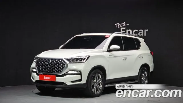 SsangYong Rexton 2022 thumb 2