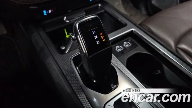 SsangYong Rexton 2022 thumb 10