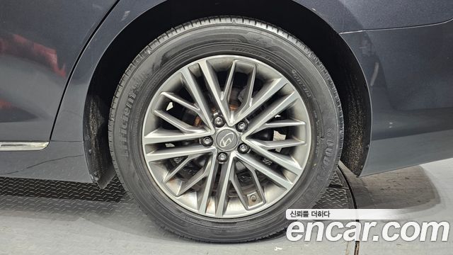 Hyundai Grandeur 2017 thumb 5