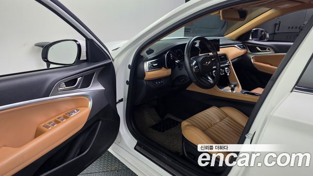 Genesis G70 2020 thumb 10