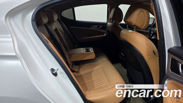 Genesis G70 2020 thumb 12
