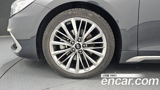 Hyundai Grandeur 2017 thumb 6