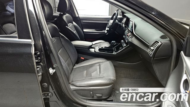 Hyundai Grandeur 2017 thumb 10