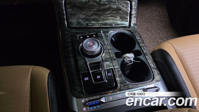 Kia Carnival 2023 thumb 9
