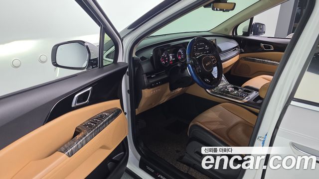 Kia Carnival 2023 thumb 11