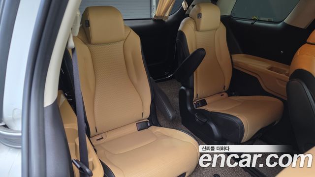 Kia Carnival 2023 thumb 12