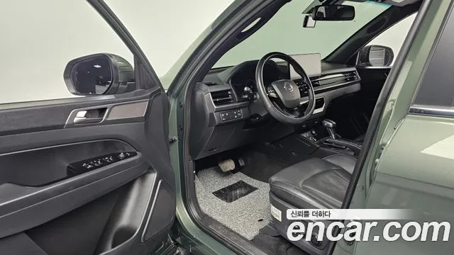 SsangYong Rexton 2024 thumb 11