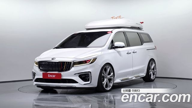 Kia Carnival 2020 thumb 2