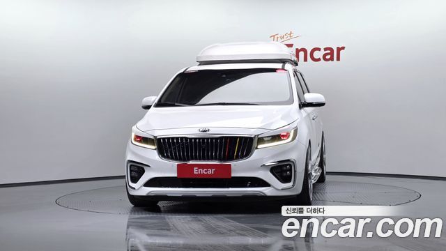 Kia Carnival 2020 thumb 4