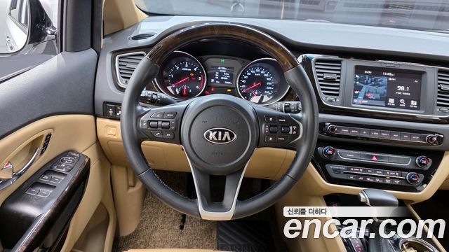 Kia Carnival 2020 thumb 12