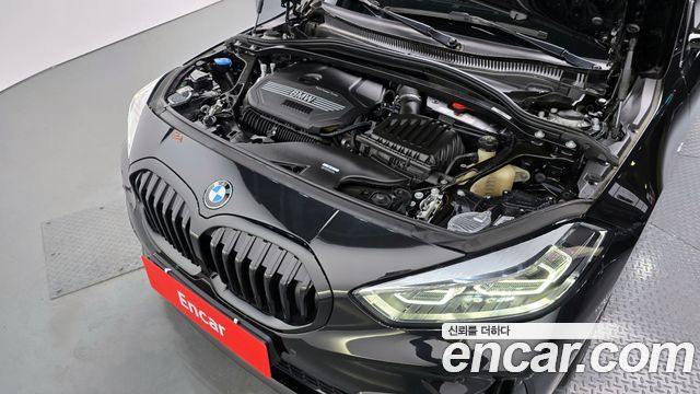 BMW 1 серии 2023 thumb 2