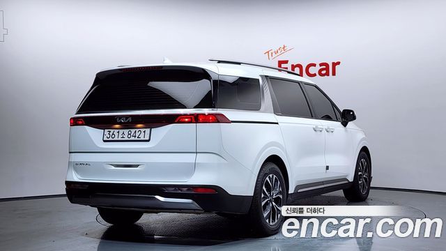 Kia Carnival 2022 thumb 3