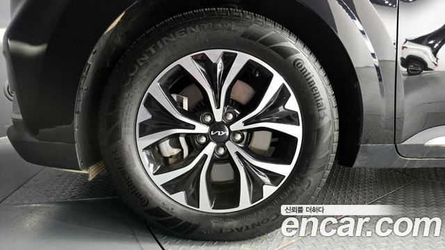 Kia Carnival 2023 thumb 6