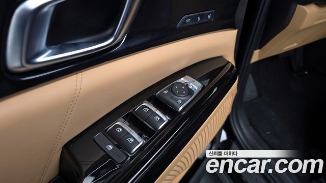 Kia Carnival 2023 thumb 12
