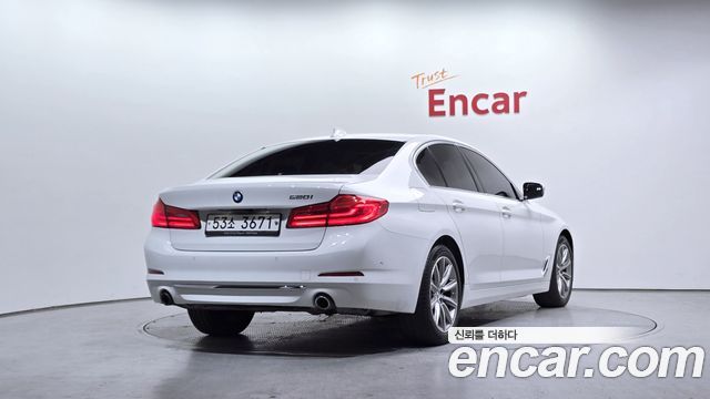 BMW 5 серии 2019 thumb 12