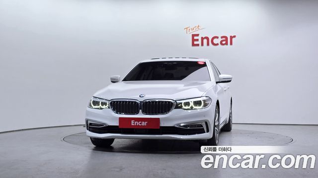 BMW 5 серии 2019 thumb 6