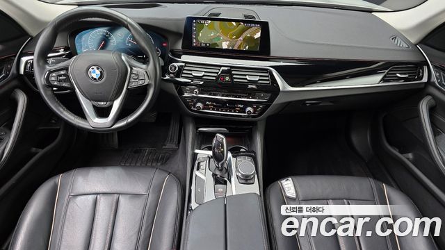 BMW 5 серии 2019 thumb 2