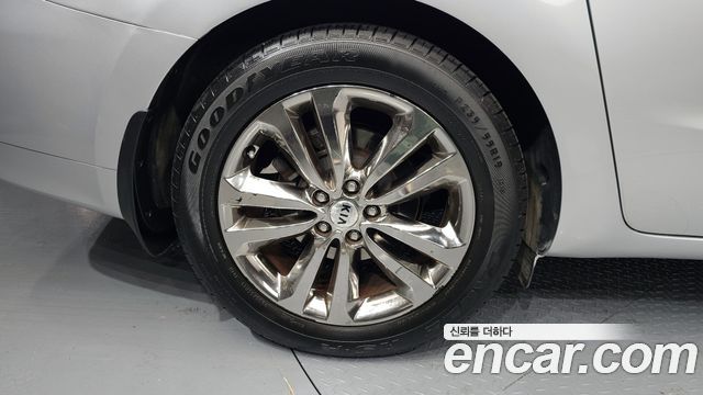 Kia Carnival 2016 thumb 6