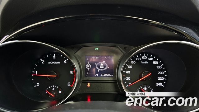Kia Carnival 2016 thumb 9
