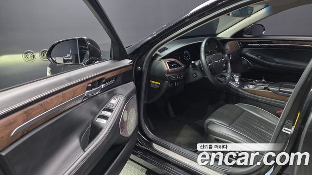 Genesis G90 2019 thumb 12