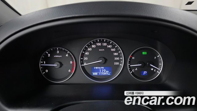 Hyundai Starex 2018 thumb 8