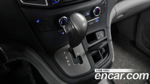 Hyundai Starex 2018 thumb 9