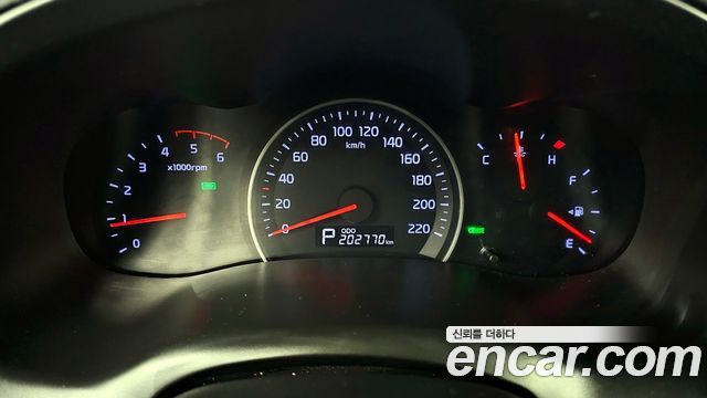Kia Carnival 2012 thumb 9