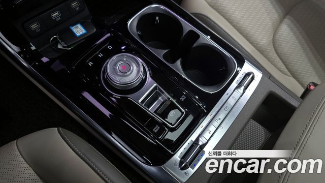 Kia Carnival 2021 thumb 9