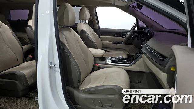 Kia Carnival 2021 thumb 10