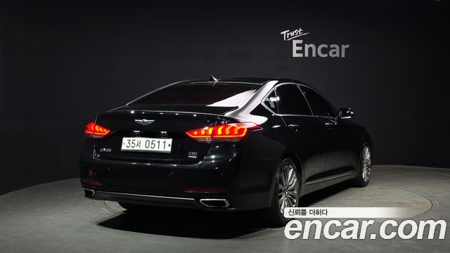 Hyundai Genesis 2016 thumb 3