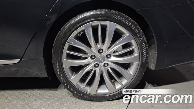 Hyundai Genesis 2016 thumb 6