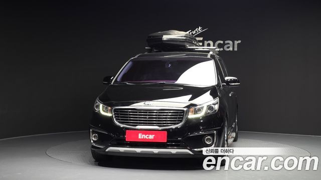 Kia Carnival 2018 thumb 3