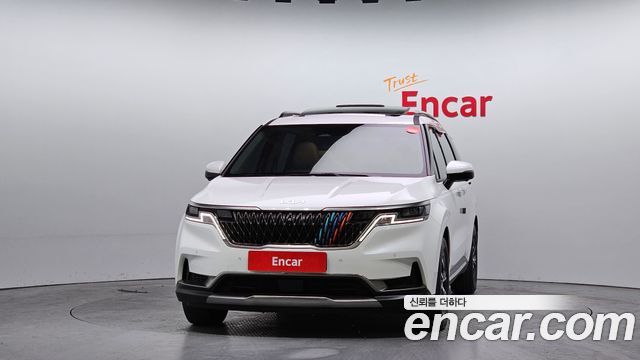 Kia Carnival 2023 thumb 4